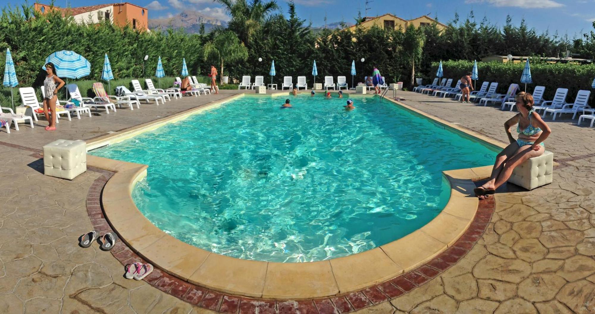 Villa Indipendente Le Coccinelle Beach Mare Piscina A 250 Mt Dal Mare Con Servizio Di Piscina A 400 Mt 12 K Da Cefalu Campofelice Di Roccella Buitenkant foto